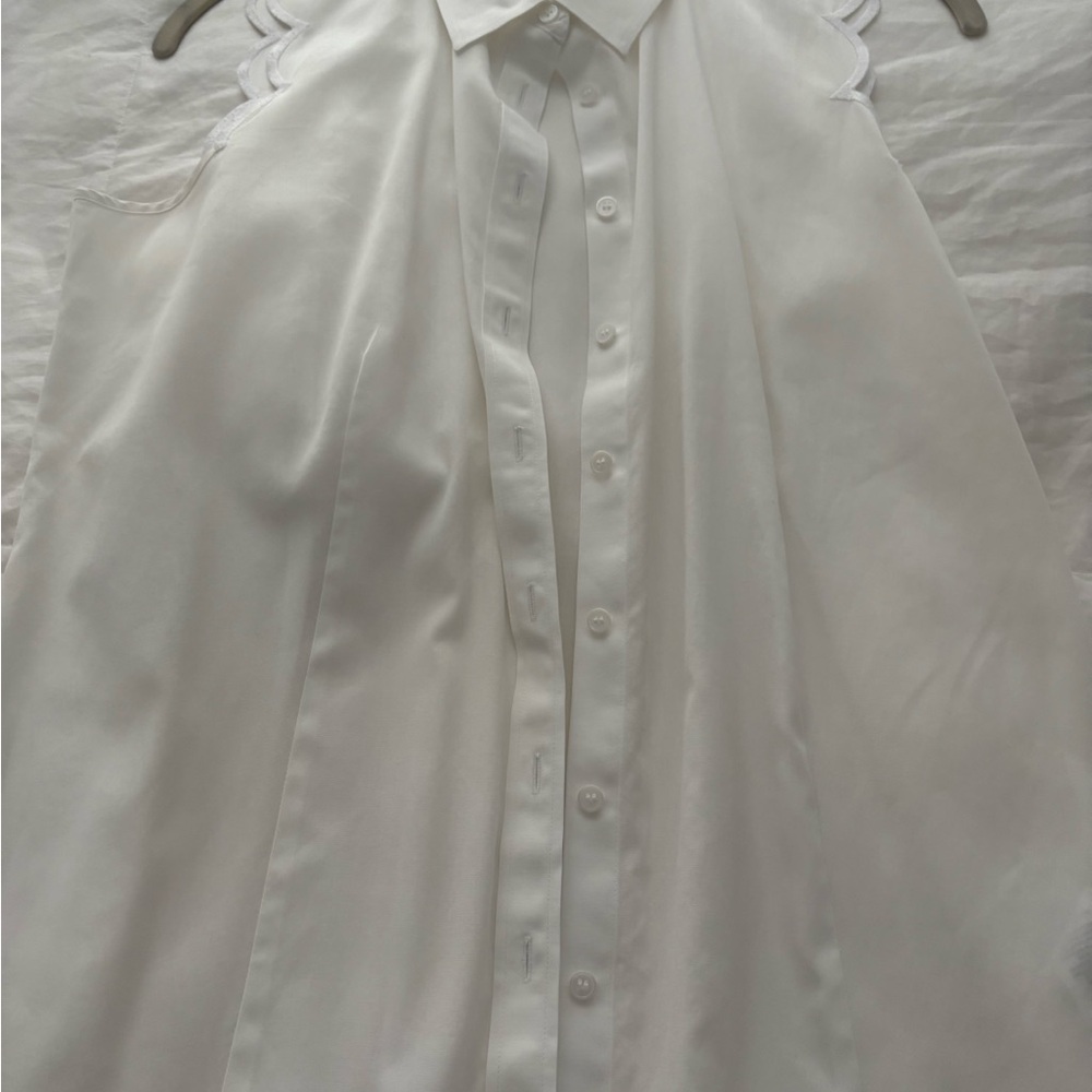 Talbots White Sleeveless Button-Down Top with Scalloped Trim